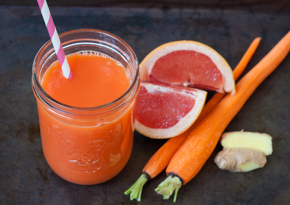 Детокс рецепт: Сок из мандарина, моркови и грейпфрута